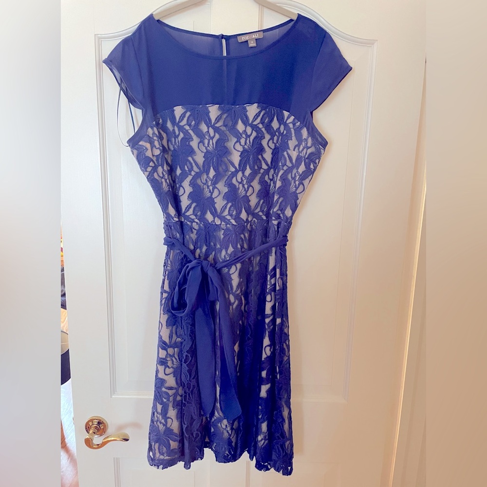 Roz & Ali cocktail lace dress